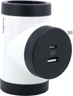 Legrand 694522, Adaptör 2P+T, 2 Priz/Güç Soketi Yan Döner, USB Tipi A ve C Bağlantı - 1
