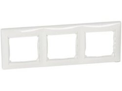 Legrand Valena 3lü Beyaz Çerçeve - LEGRAND